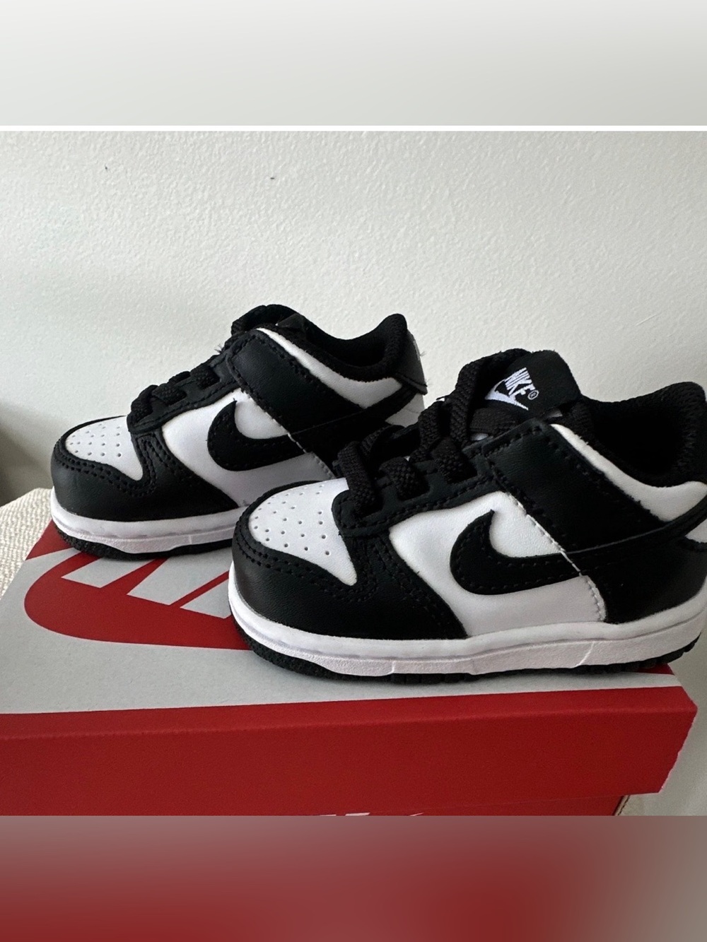 Nike Kids' Dunk Low size 4c